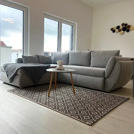 I Apartment